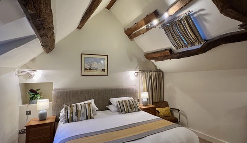 Classic Double or Twin Room, Ensuite (Room 6 Dolwyddelan )