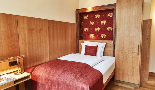 Double Room (Orania. 21B) (2 Adults or 1 Adult + 1 Child)
