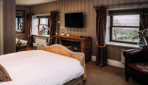 Suite, Ensuite (Valley)