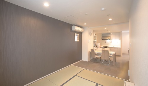 Superior Apartment (301)