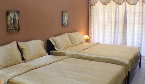 Family Room, Shared Bathroom