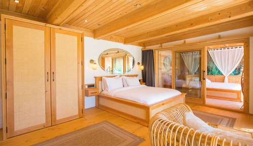 MERCAN (private pool and jacuzzi)