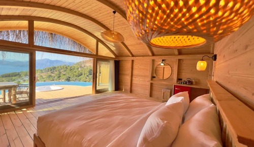 Kamelya ( Private Pool and Jacuzzi )