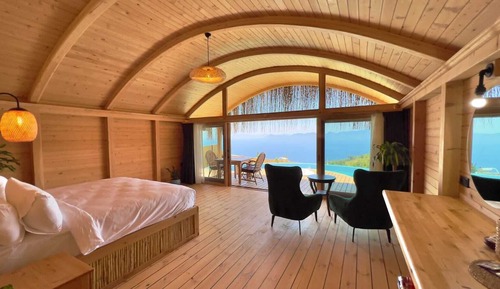 Ihlamur ( Private Pool and Jacuzzi )