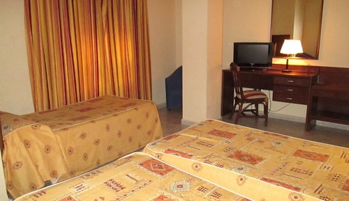 Triple Room