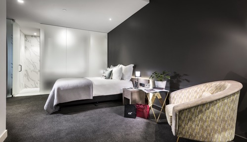 Courtyard Suite