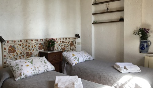Comfort Room, Ensuite, Garden View