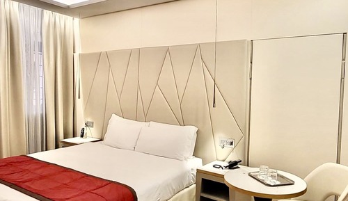 Triple room, Separate Building