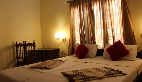 Deluxe Room (Non AC)