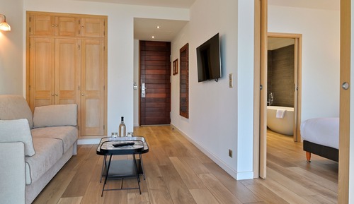Side Balcony Sea Suite