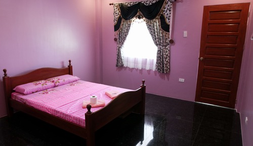 Pink House, Deluxe Couple Room