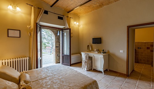 Deluxe Double Room, Private Bathroom, Garden View