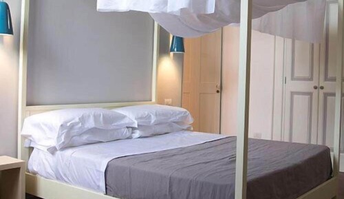 Suite, 1 Queen Bed