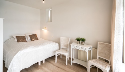 Luxury Studio, River View, Oceanfront