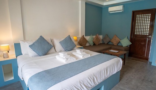 Deluxe Triple Room