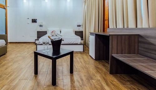 Deluxe Double or Twin Room, Jetted Tub