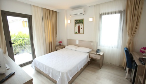 Room, Pool View (Garden View)