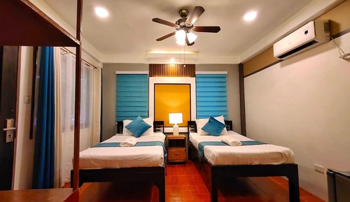 Annex Room