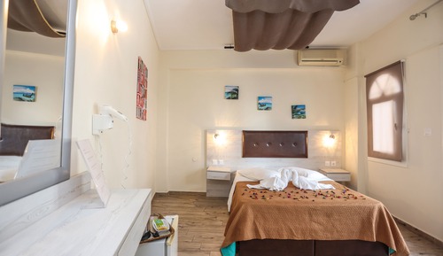 Basic Twin Room, 1 Double Bed