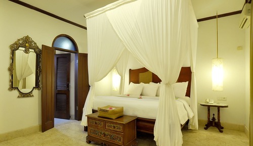 Ratna Wati Villa 3 Bedroom with Pool 