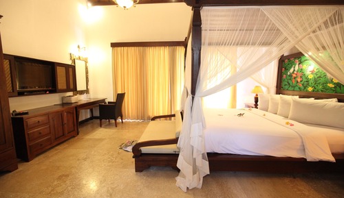Jacuzzi Villa
