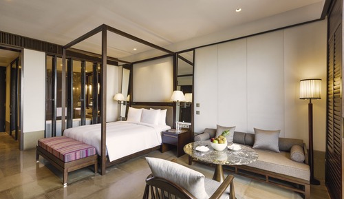Luxury Room, 1 King Bed (Outdoor Jetted Tub)