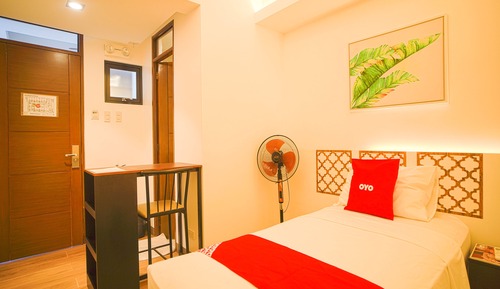 Deluxe Single Room