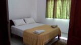 Classic Room, 4 Bedrooms, Kitchen, Garden View