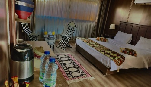 Deluxe Tent, 1 King Bed
