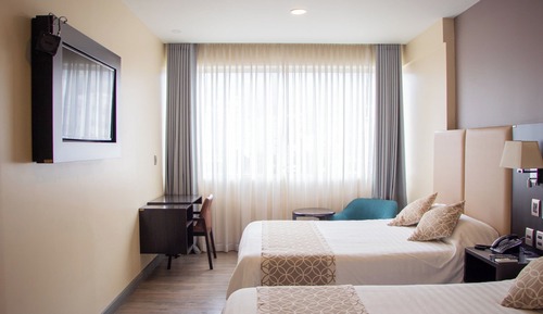 Traditional Studio Suite