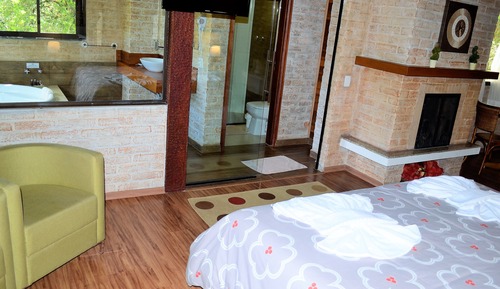 Luxury Suite, 1 King Bed, Hot Tub