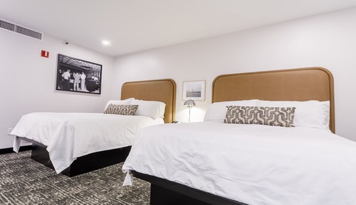 Deluxe Room, 2 Queen Beds, Non Smoking (Nugget)