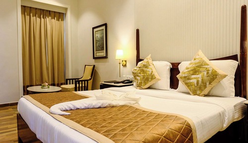 Superior Room, 1 King Bed