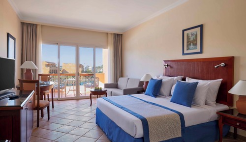 Superior Room, Pool View (Premium, Queen or Twin Bed)