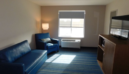 Suite, 1 King Bed, Mobility Accessible, Non Smoking (Bathtub W/grab Bars)