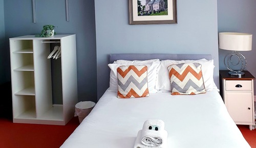 Suite, Ensuite (up to 3 People)