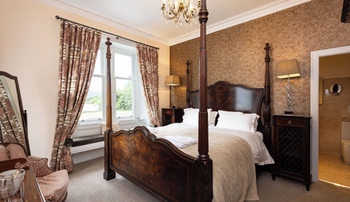 (Bridal Suite) Super King with Lake View Ensuite Rm 2 