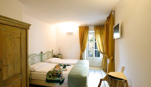 Double or Twin Room, Balcony, Partial Lake View
