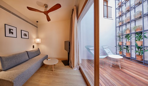 Deluxe Suite