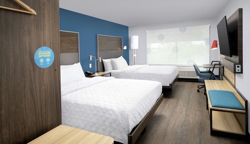 Room, 2 Queen Beds, Accessible, Bathtub (Hearing)