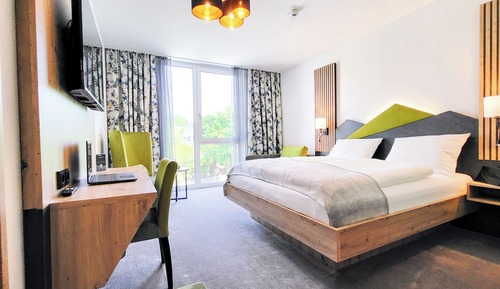 Standard Room, 1 Double Bed, Balcony (Walk-in Shower)