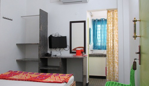 Standard Double Room, 1 Queen Bed