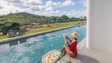 Deluxe Room, Pool View