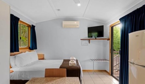 Standard Studio Cabin - Sleeps 2
