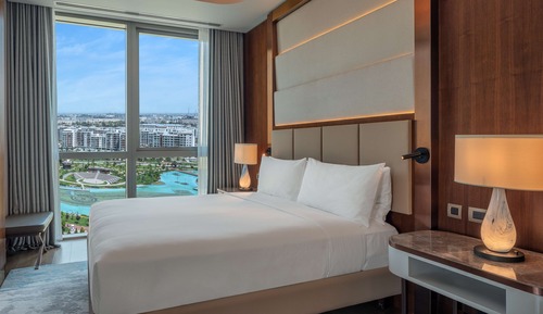 Suite, 1 King Bed, Corner