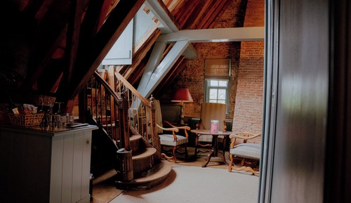 Suite | .10