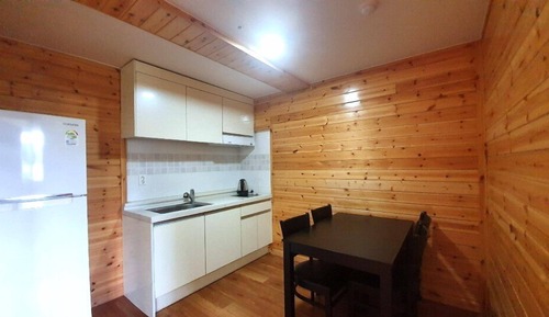 Family Room (Ondol, Two Rooms)