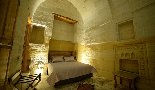Stone Arch Room