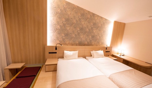 Premium Twin Room for 2 people, Non Smoking (Housekeeping Once Every 3 Days)