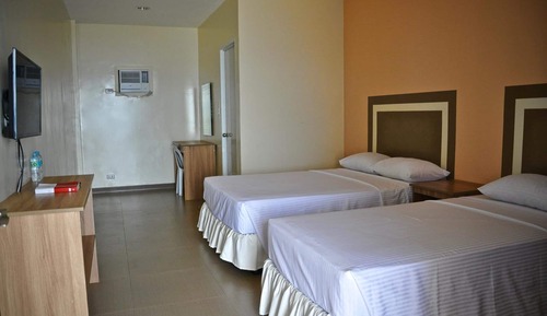 Triple Room with Private Bathroom